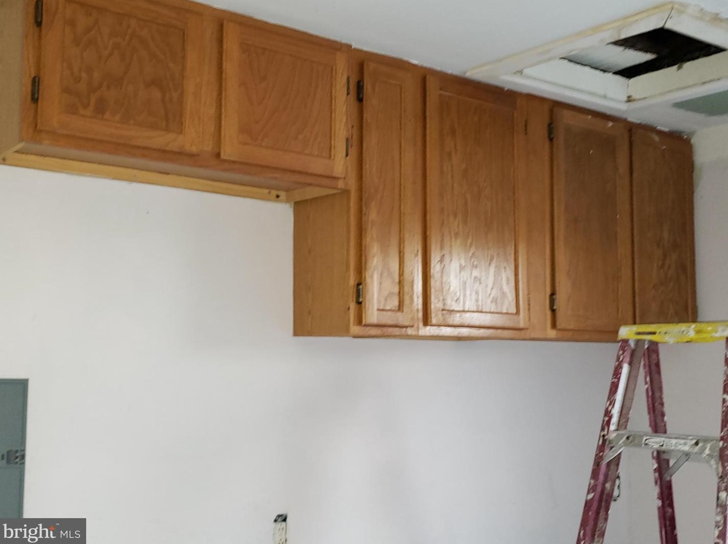 2565 Robb St, Baltimore MD 21218-5543 exterior