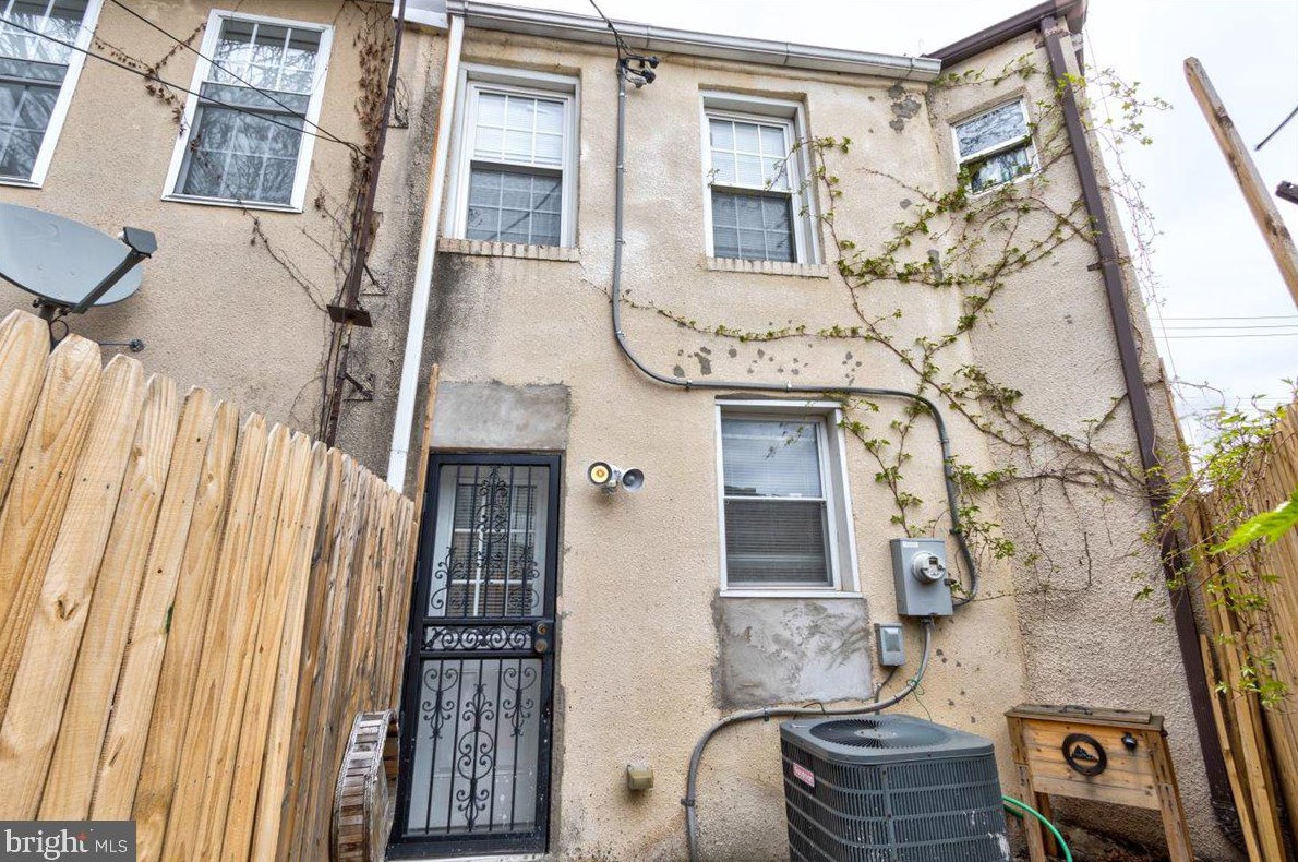 1156 Scott St, Baltimore MD  21230-2529 exterior