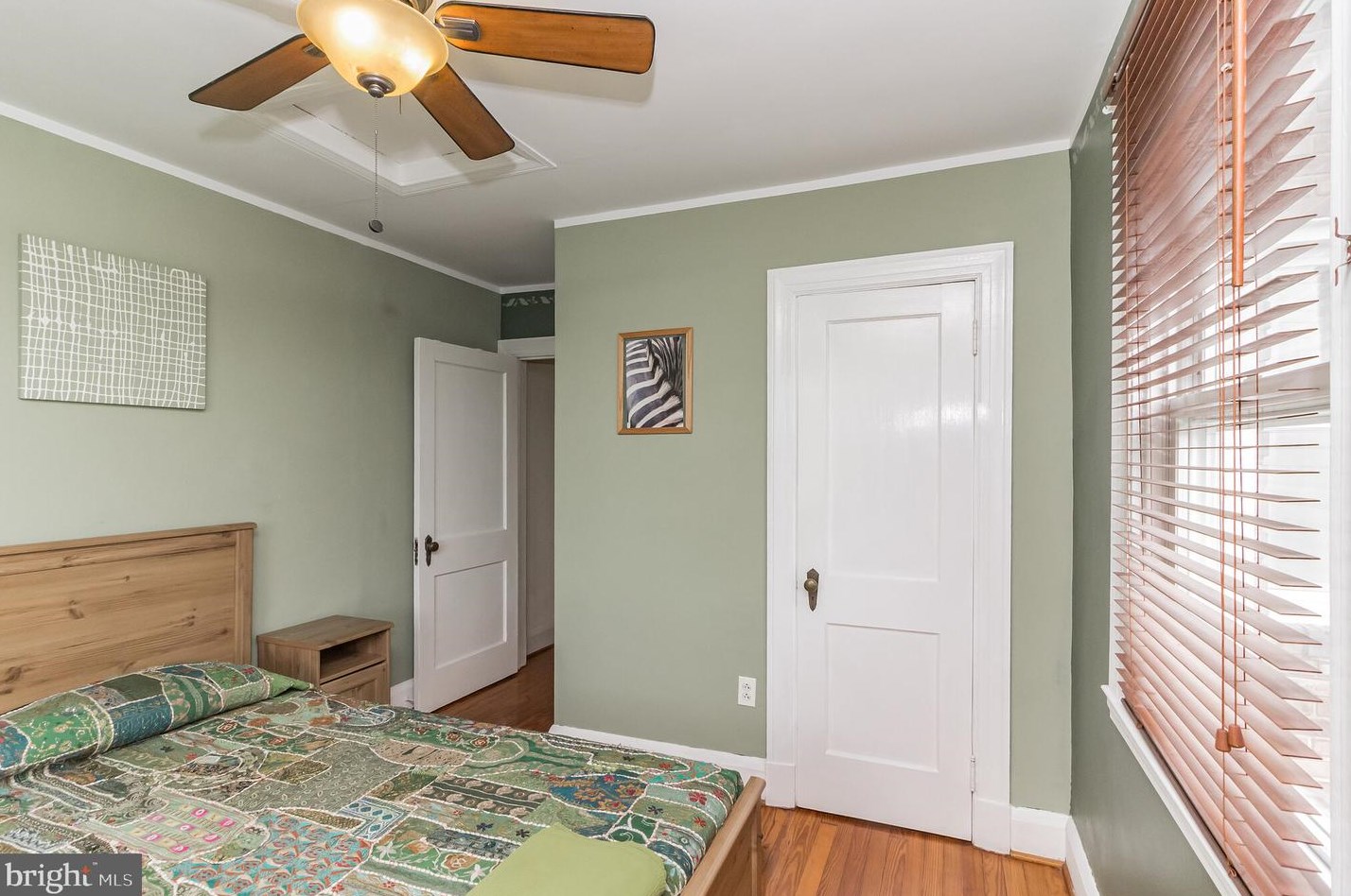 819 33 St, Baltimore MD 21211-2709 exterior