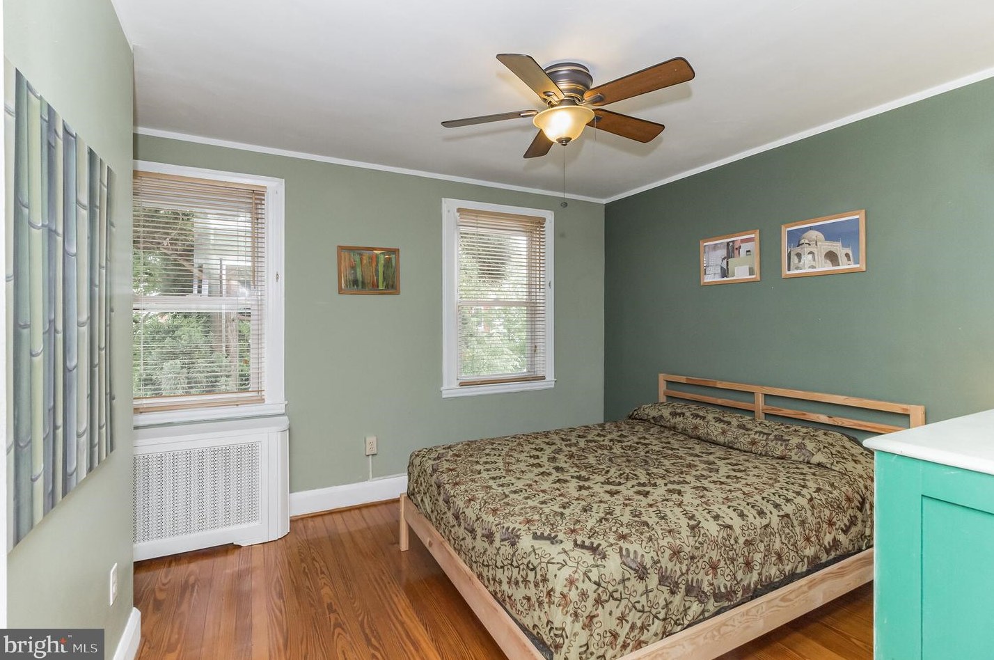 819 33 St, Baltimore MD 21211-2709 exterior