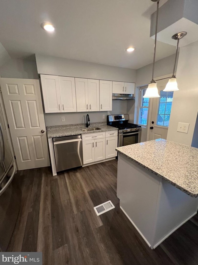 6419 Hartwait St, Baltimore MD  21224-6233 exterior