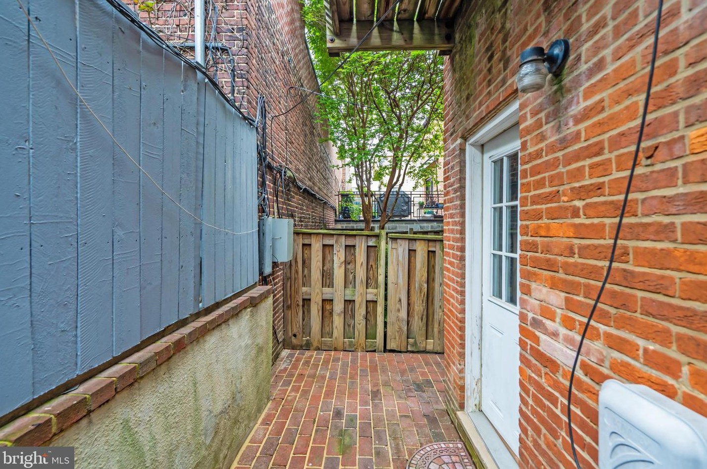 805 Charles St, Baltimore MD  21230-3904 exterior