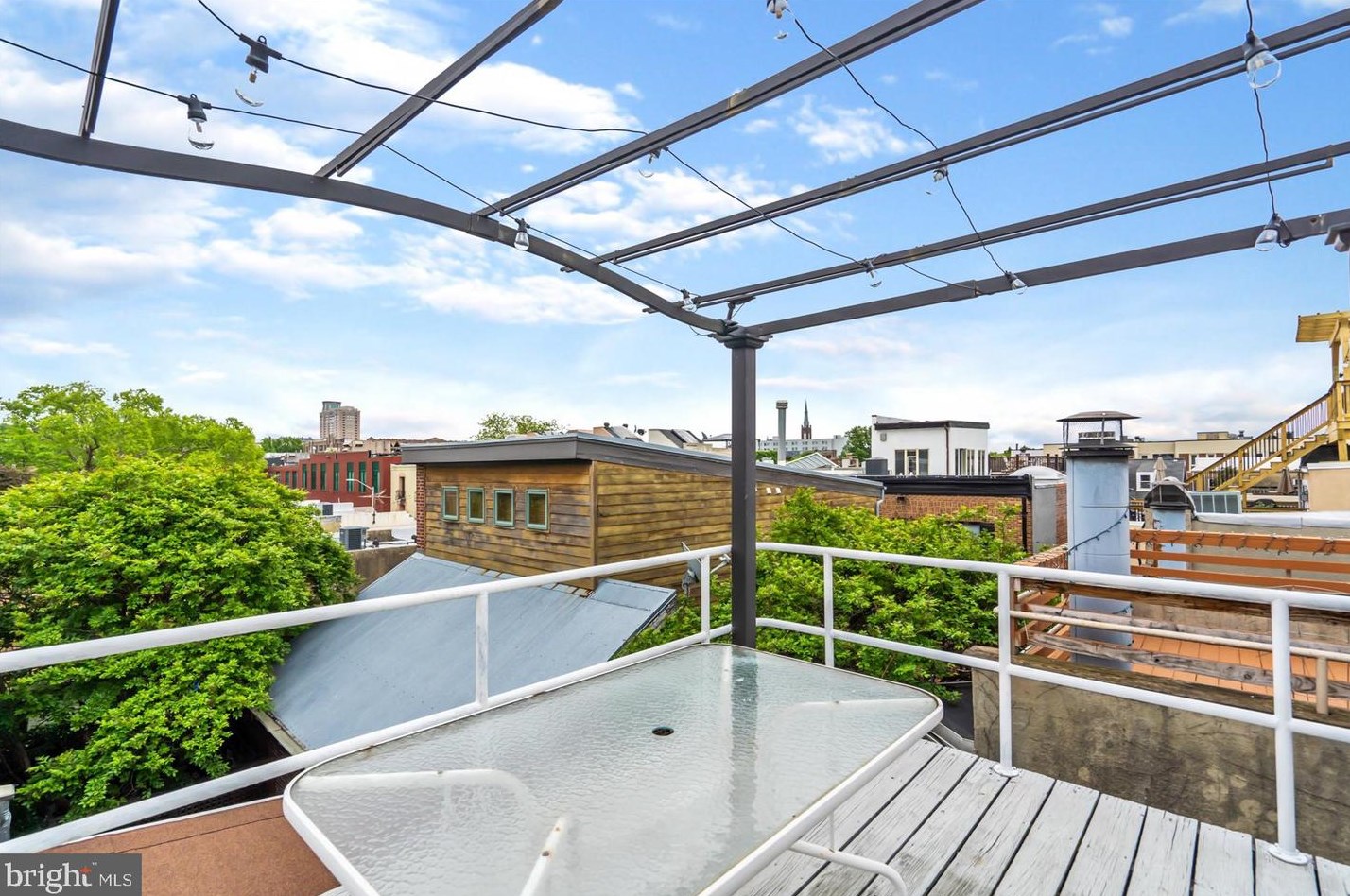 805 Charles St, Baltimore MD  21230-3904 exterior