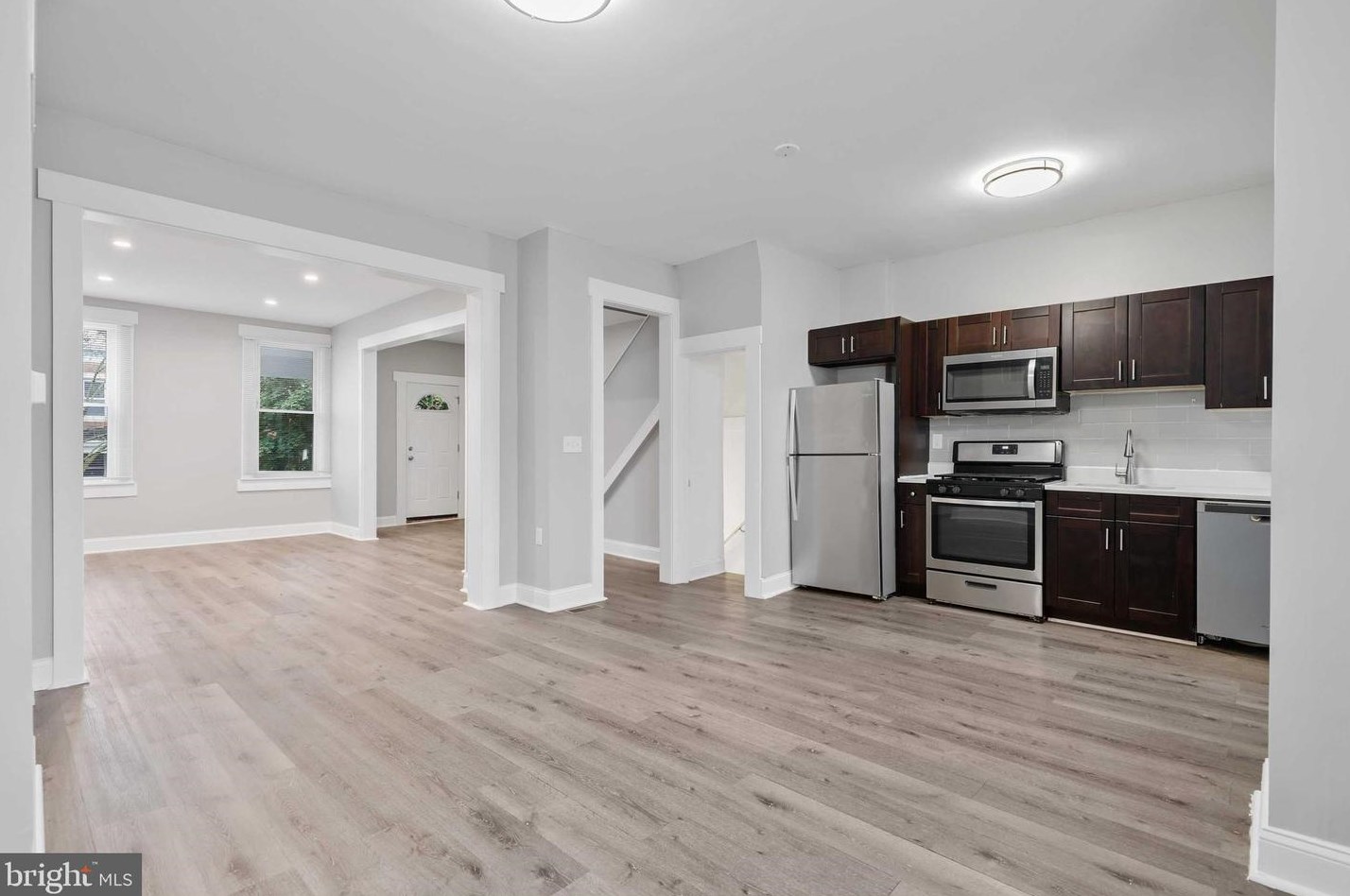 736 Linnard St, Baltimore MD  21229-2036 exterior