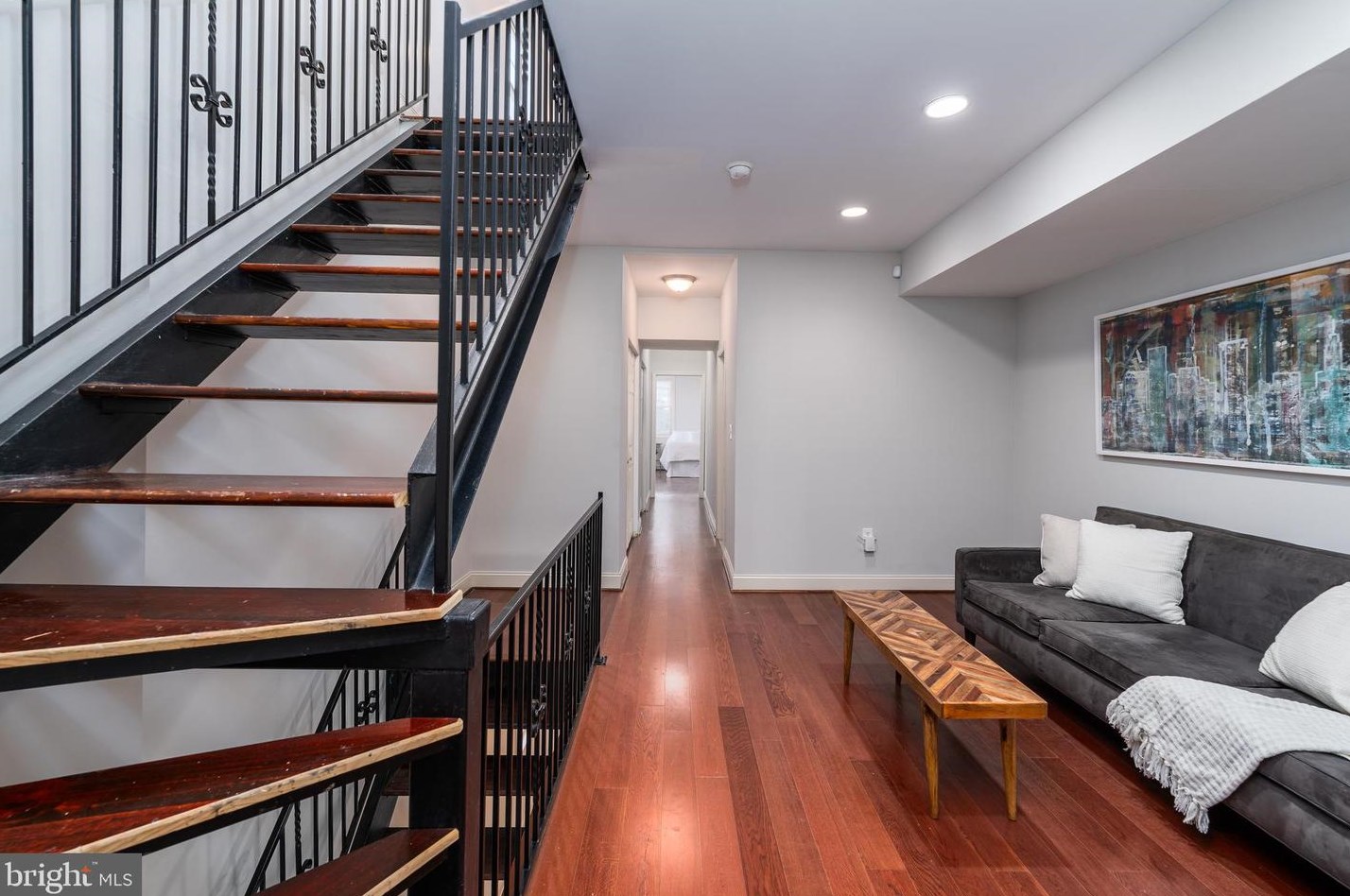 5 Ann St, Baltimore MD 21231-1522 exterior