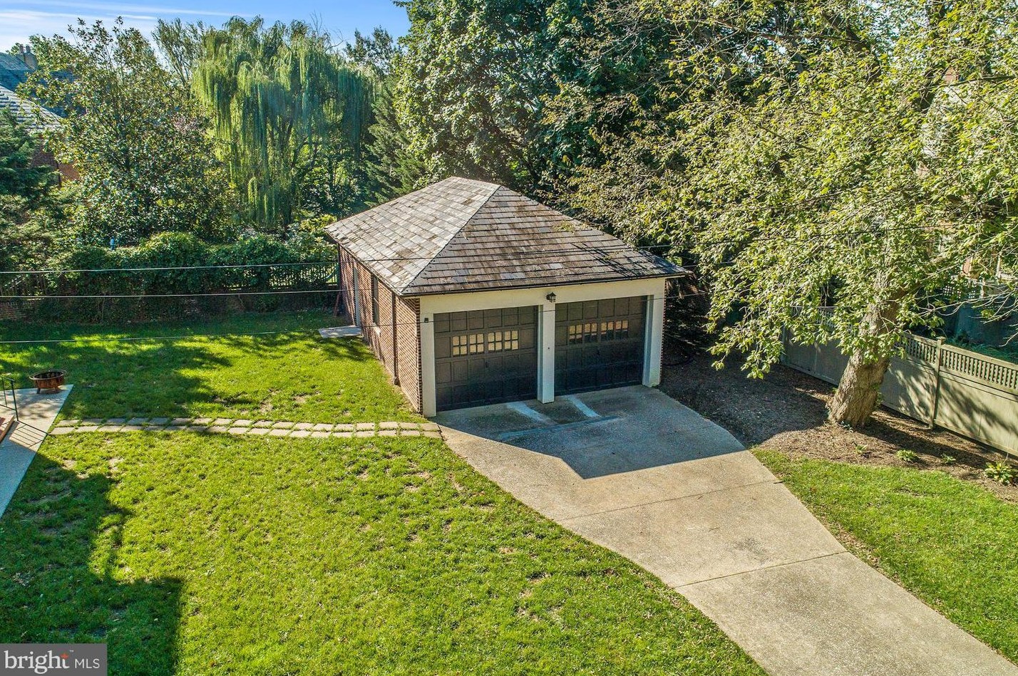 3810 Greenway, Baltimore MD  21218-1825 exterior