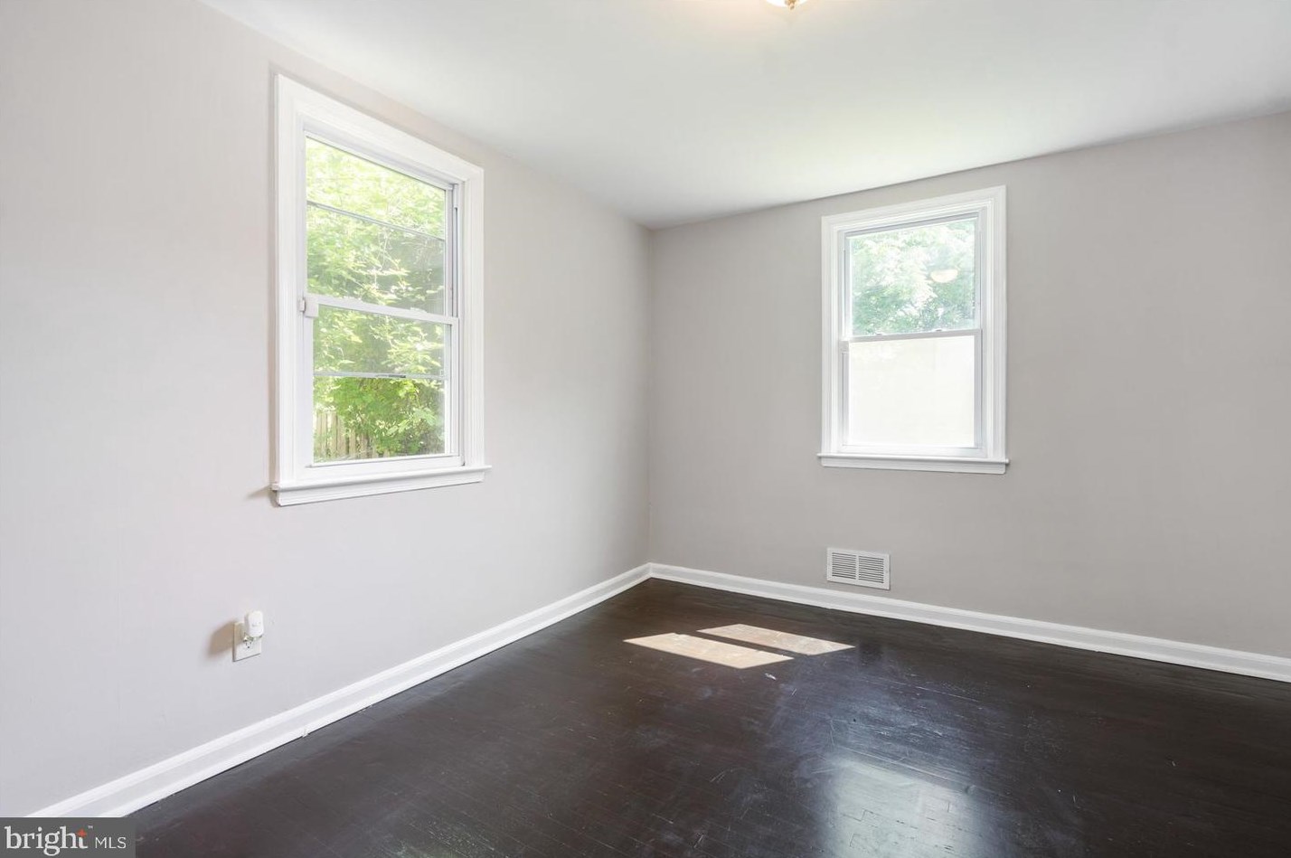 4006 Wilke Ave, Baltimore MD 21206-5555 exterior