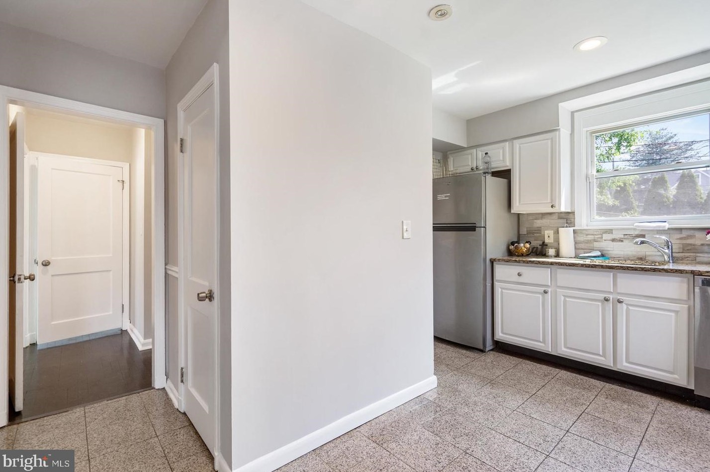 4006 Wilke Ave, Baltimore MD 21206-5555 exterior