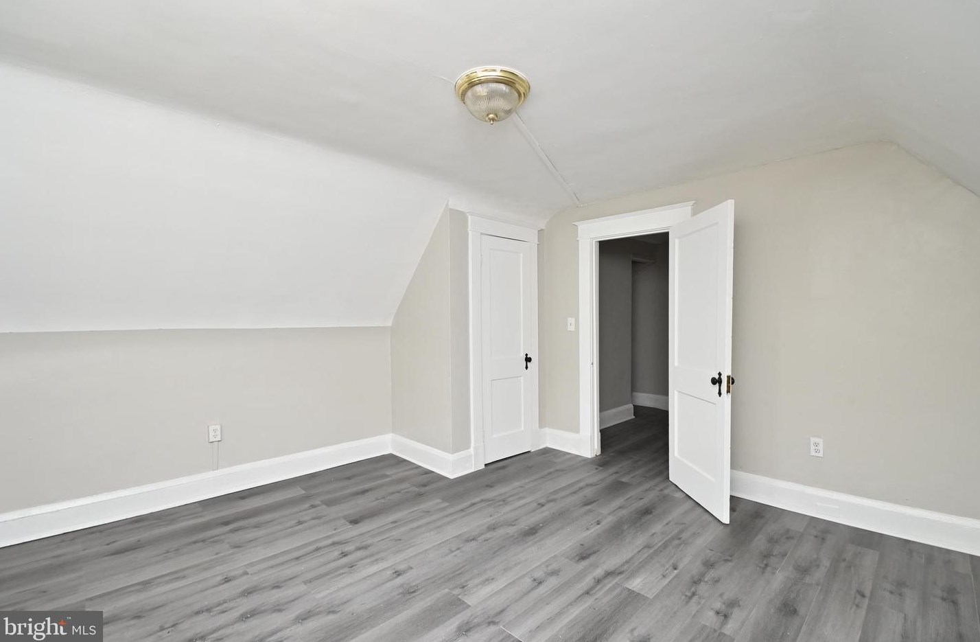 616 Woodington Rd, Baltimore MD  21229-1837 exterior