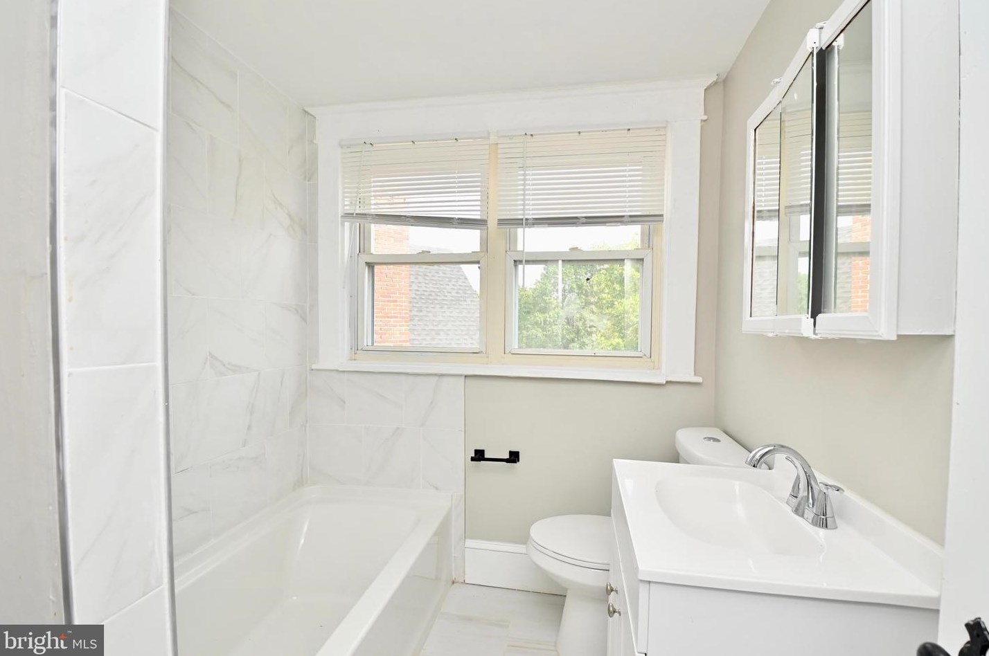 616 Woodington Rd, Baltimore MD  21229-1837 exterior