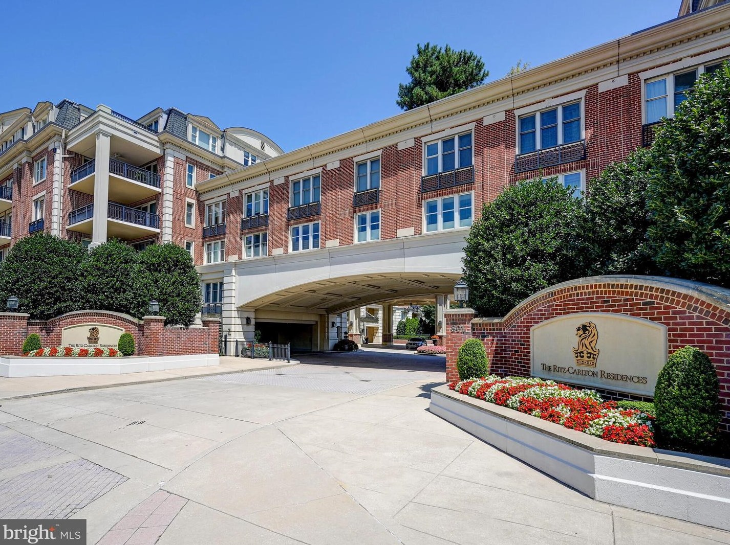 801 Key Hwy, Baltimore MD  21230-3976 exterior