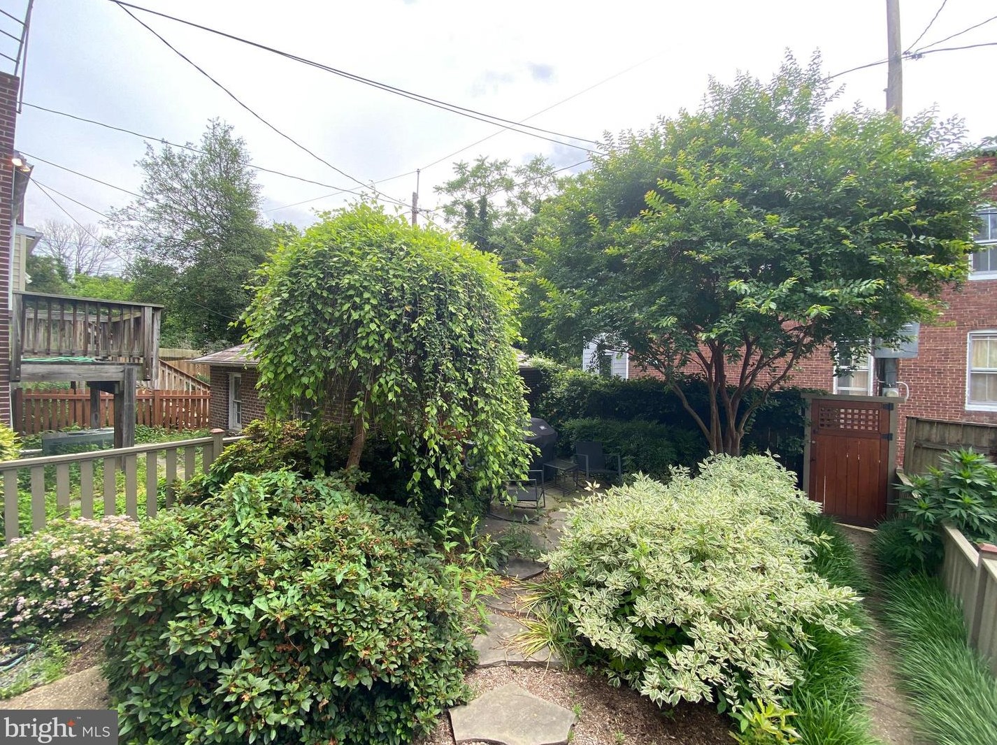 3413 University Pl, Baltimore MD  21218-2833 exterior