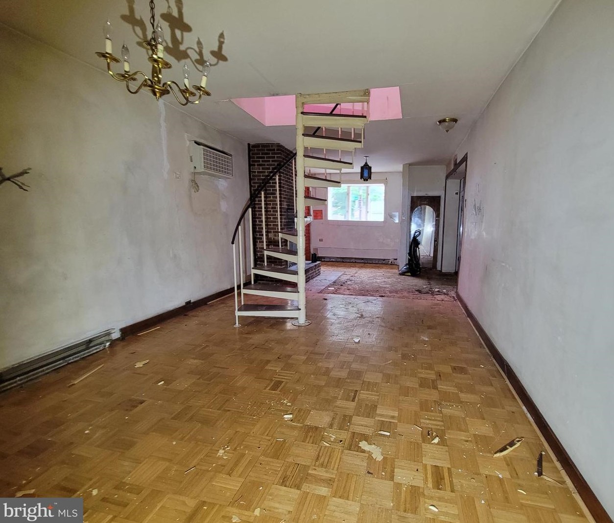 402 Gold St, Baltimore MD  21217-3524 exterior