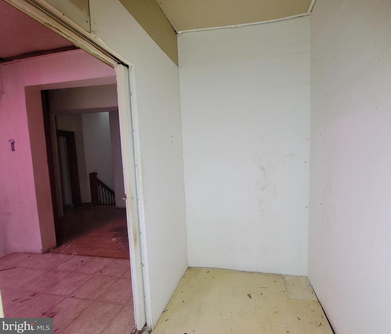 402 Gold St, Baltimore MD  21217-3524 exterior