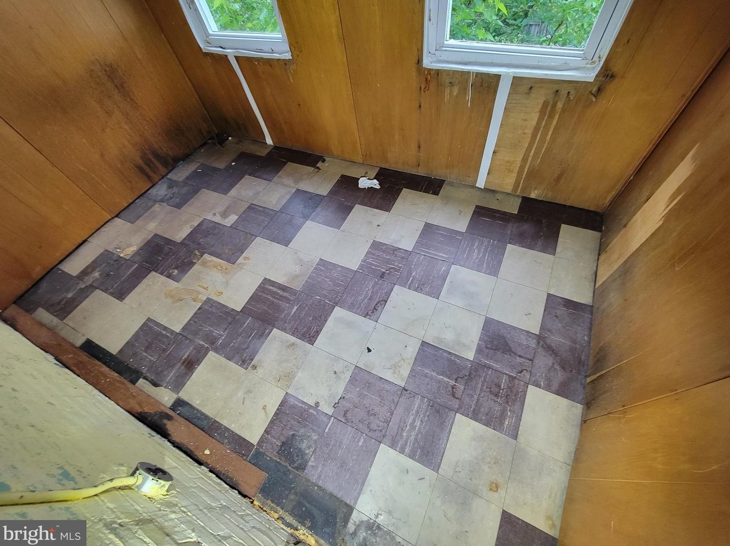 402 Gold St, Baltimore MD  21217-3524 exterior