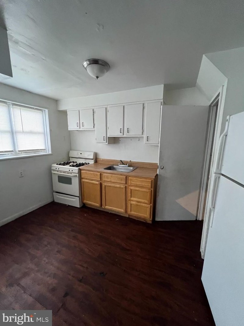 4209 Doris Ave, Baltimore MD  21225-2349 exterior