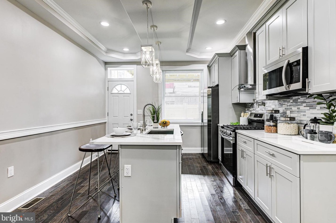 704 Collington Ave, Baltimore MD  21205-2311 exterior