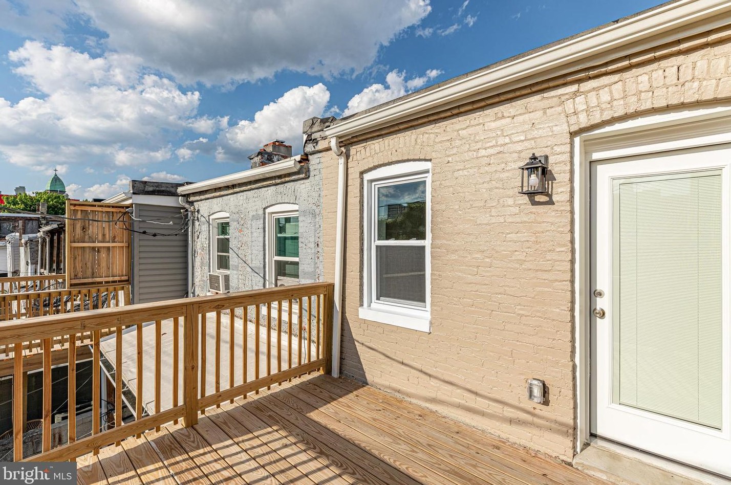 704 Collington Ave, Baltimore MD  21205-2311 exterior