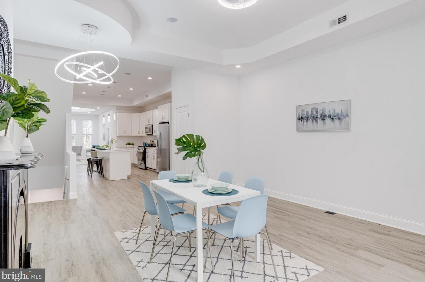 2114 Druid Hill Ave, Baltimore MD 21217-3520 exterior