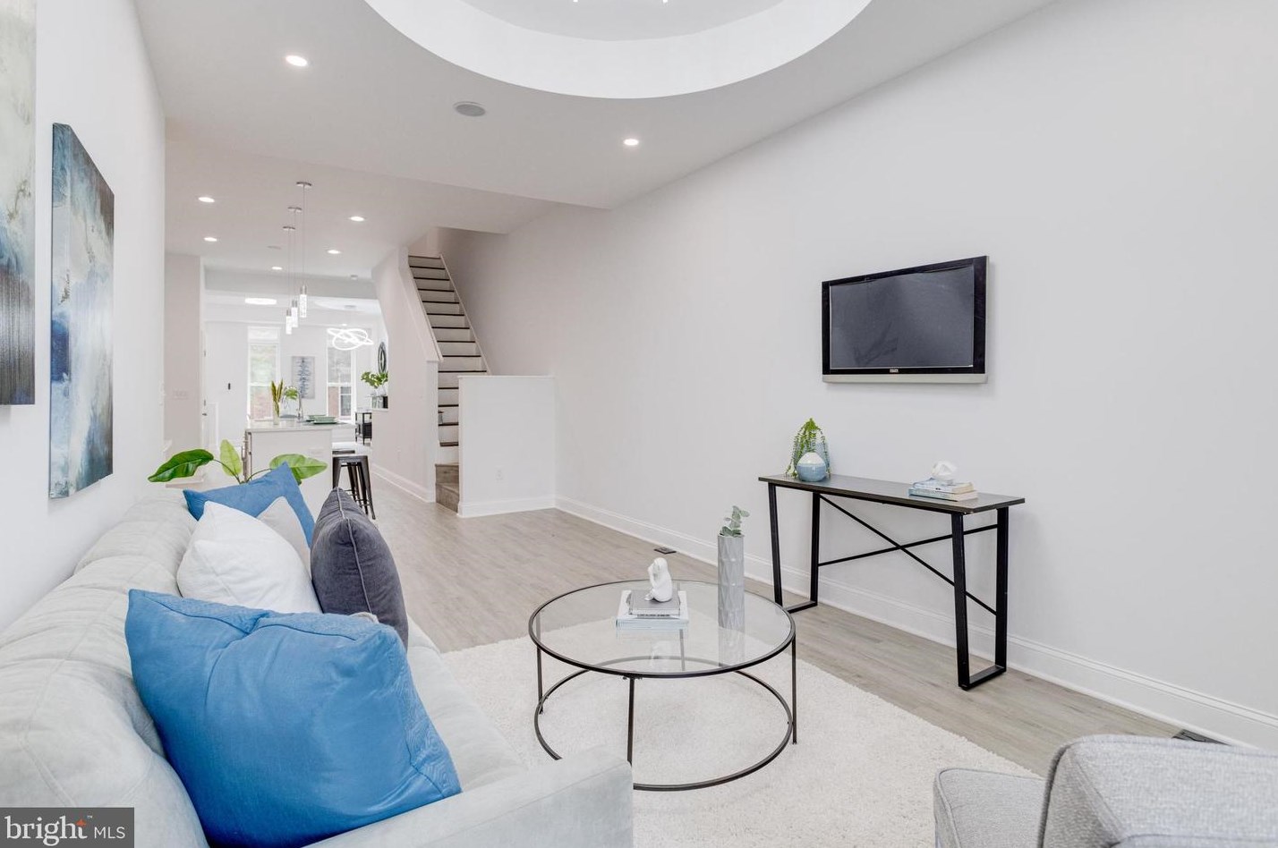 2114 Druid Hill Ave, Baltimore MD 21217-3520 exterior