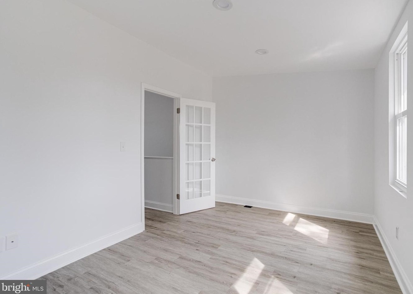 2114 Druid Hill Ave, Baltimore MD 21217-3520 exterior