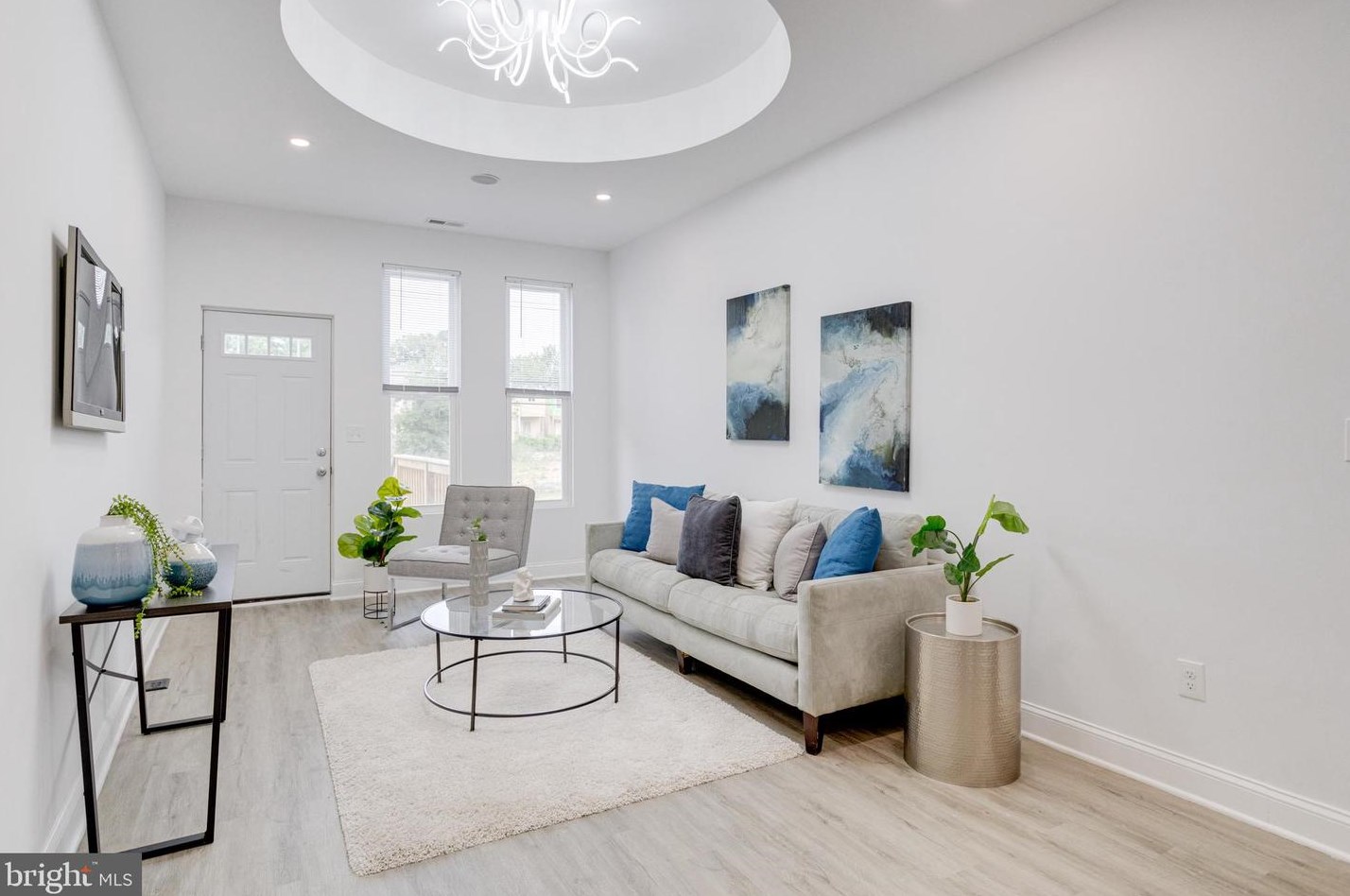 2114 Druid Hill Ave, Baltimore MD 21217-3520 exterior