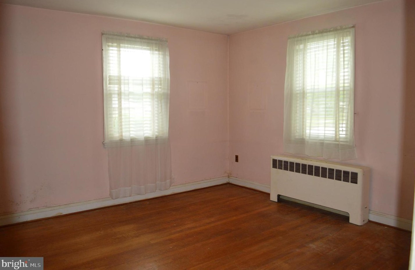 2212 Hamilton Ave, Baltimore MD  21206-3640 exterior