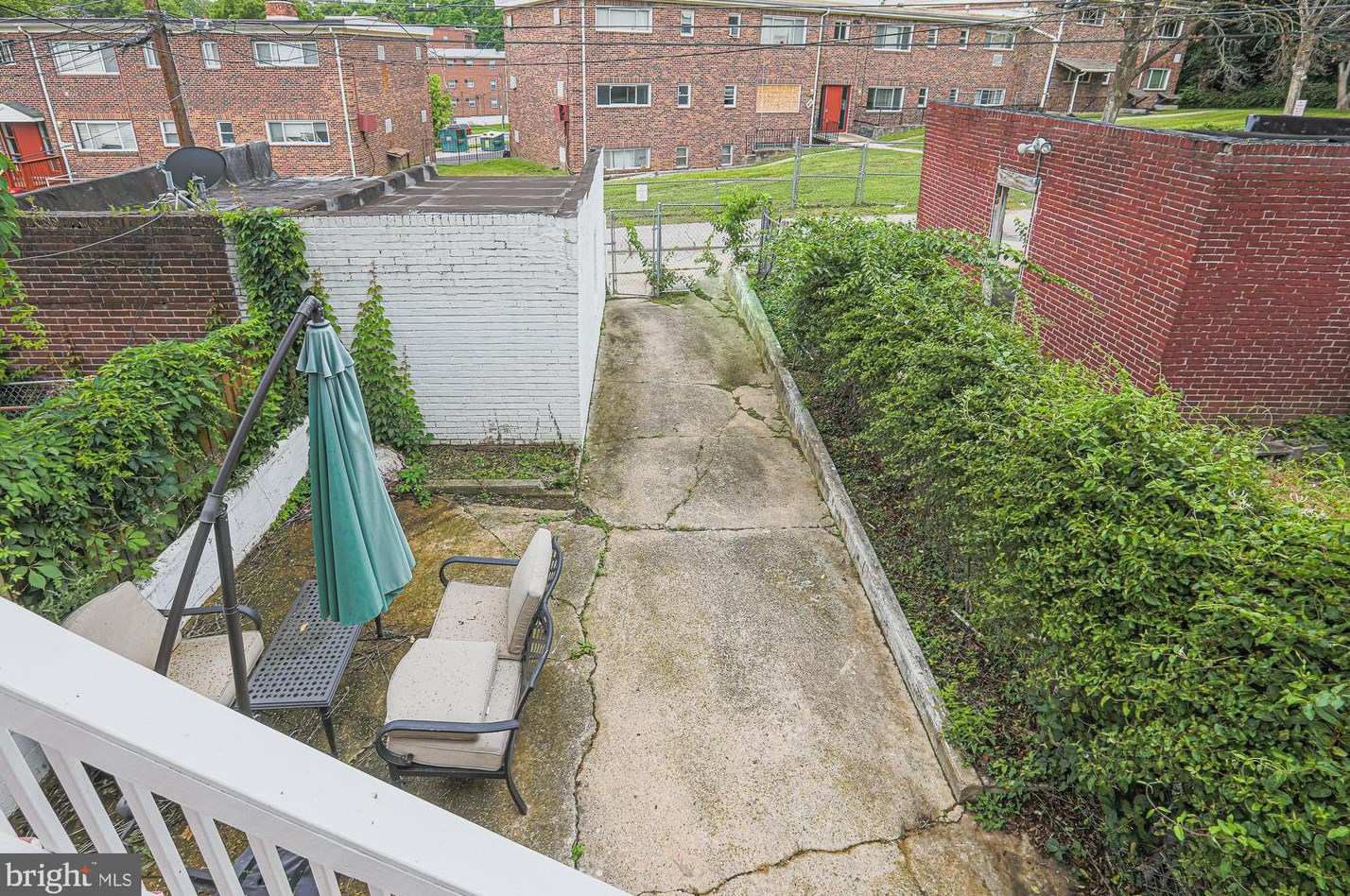 4130 The Alameda, Baltimore MD  21218-1358 exterior
