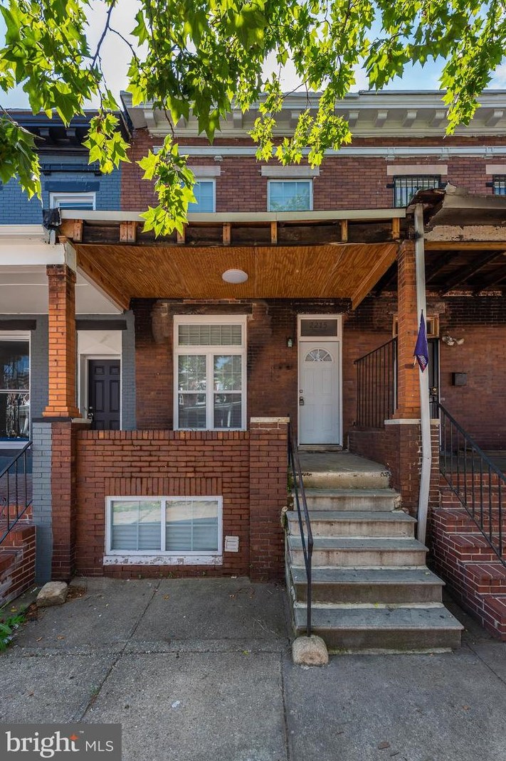 2215 Aiken St, Baltimore MD 21213-2202 exterior