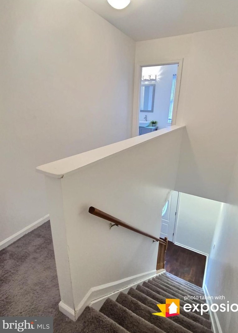 204 Rock Glen Rd, Baltimore MD  21229-3249 exterior