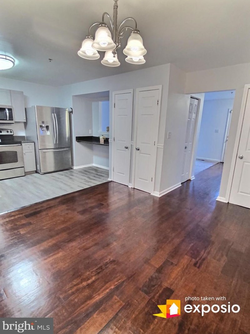 204 Rock Glen Rd, Baltimore MD  21229-3249 exterior