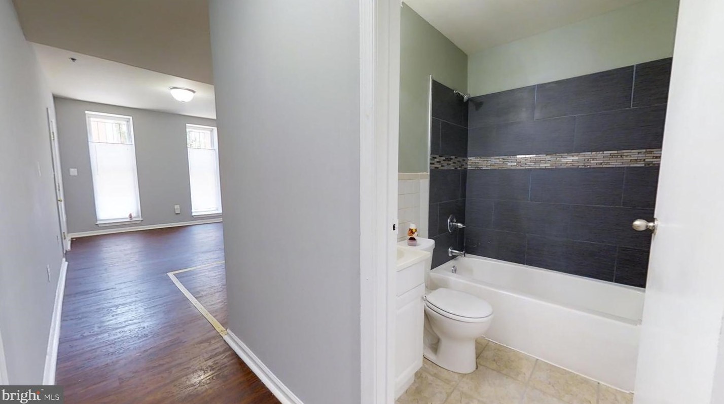 1020 Carey St, Baltimore MD 21223-2621 exterior