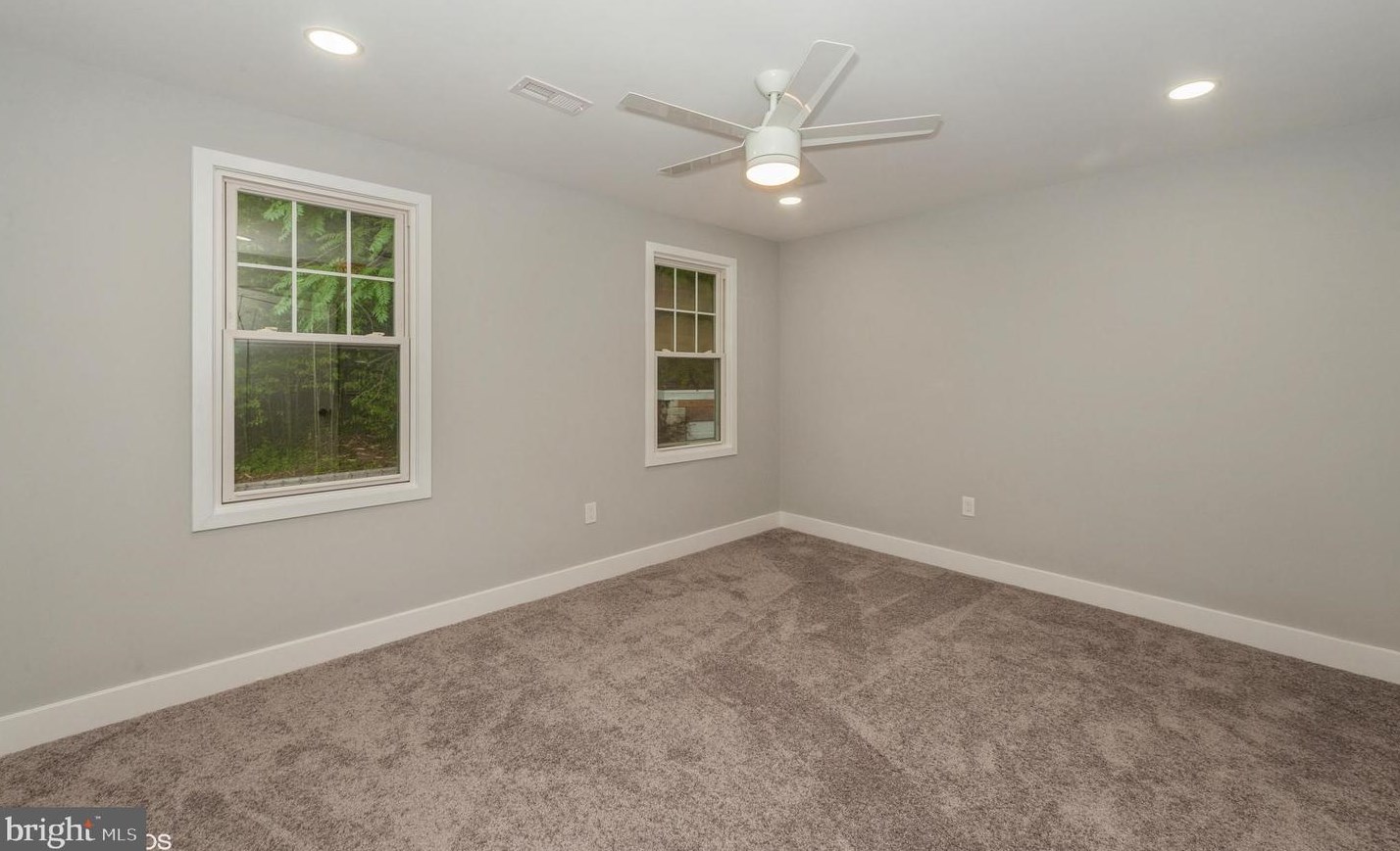 6204 Everall Ave, Baltimore MD  21206-1903 exterior