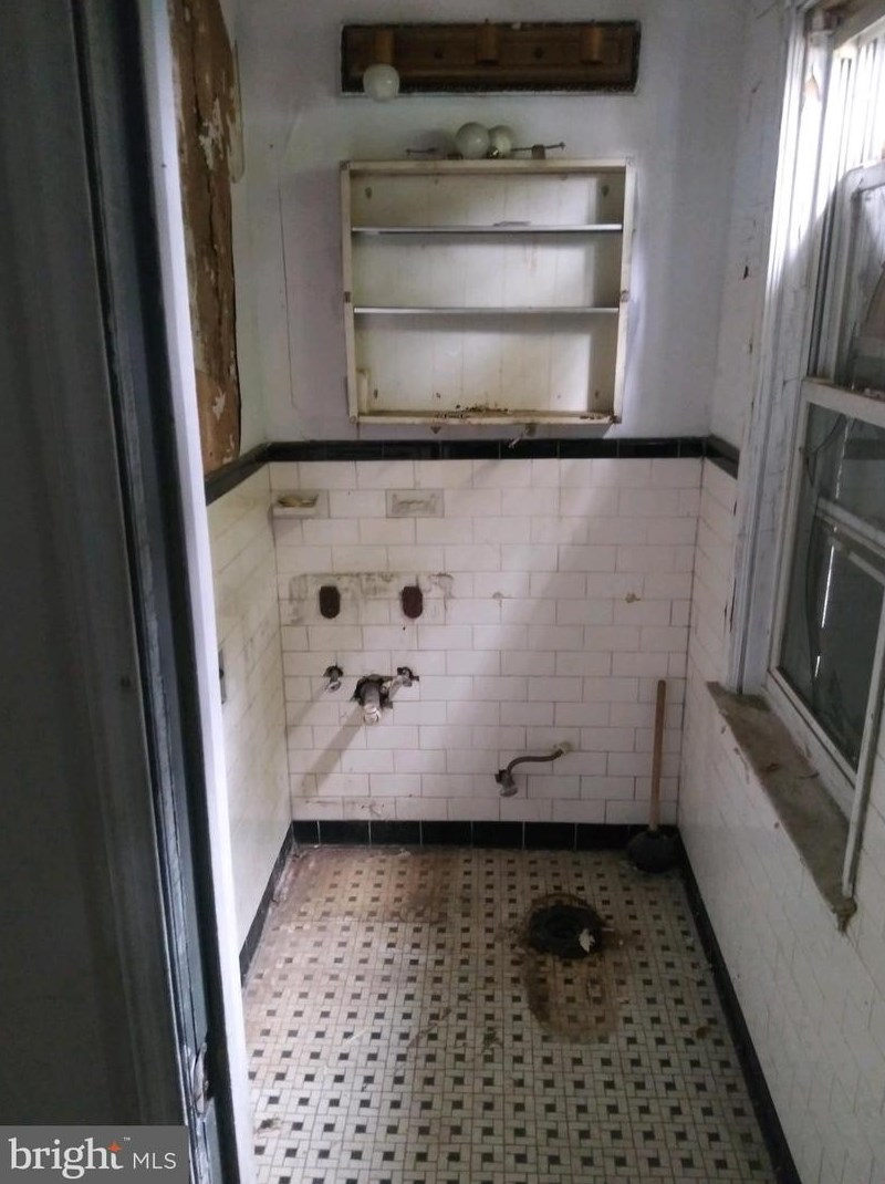 507 Arsan Ave, Baltimore MD 21225-1814 exterior