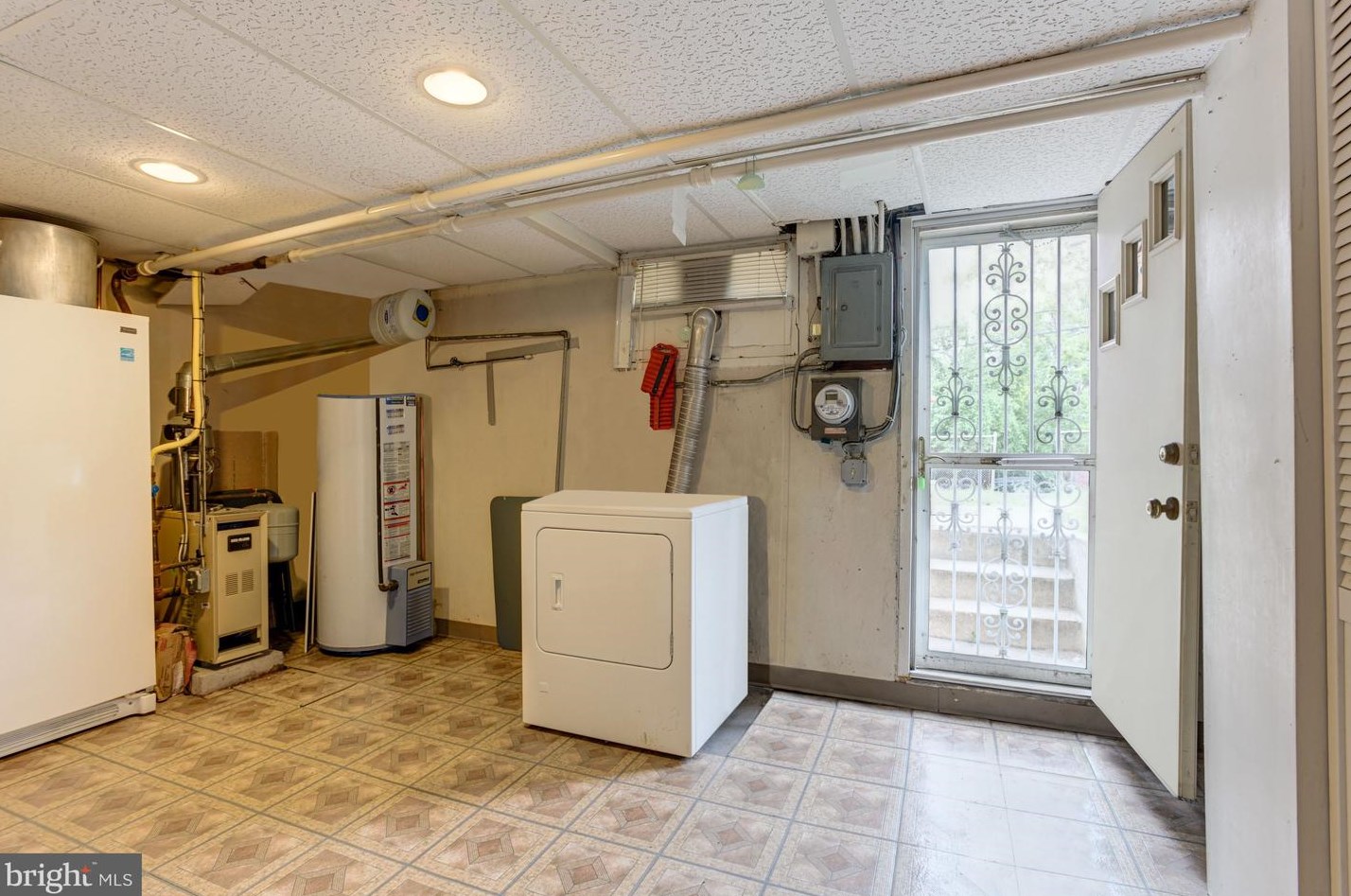 917 Argonne Dr, Baltimore MD 21218-1306 exterior