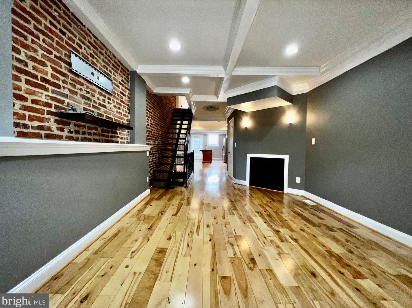 904 Grundy St, Baltimore MD  21224-5227 exterior