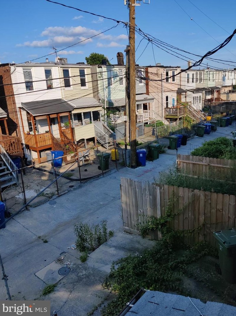 2829 Miles Ave, Baltimore MD 21211-2829 exterior