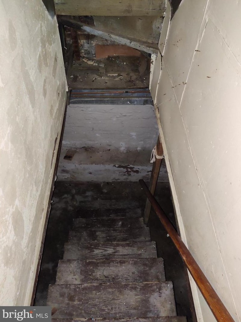 2829 Miles Ave, Baltimore MD 21211-2829 exterior