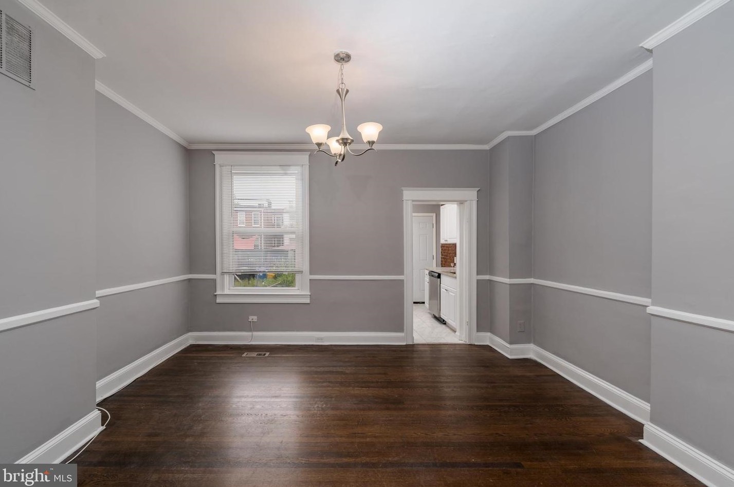 3032 Kenyon Ave, Baltimore MD  21213-1704 exterior