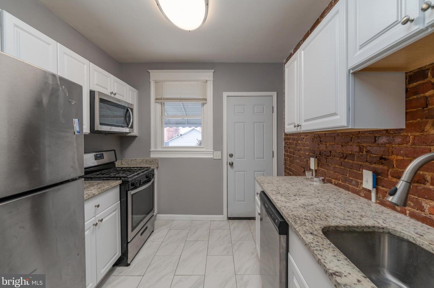 3032 Kenyon Ave, Baltimore MD  21213-1704 exterior