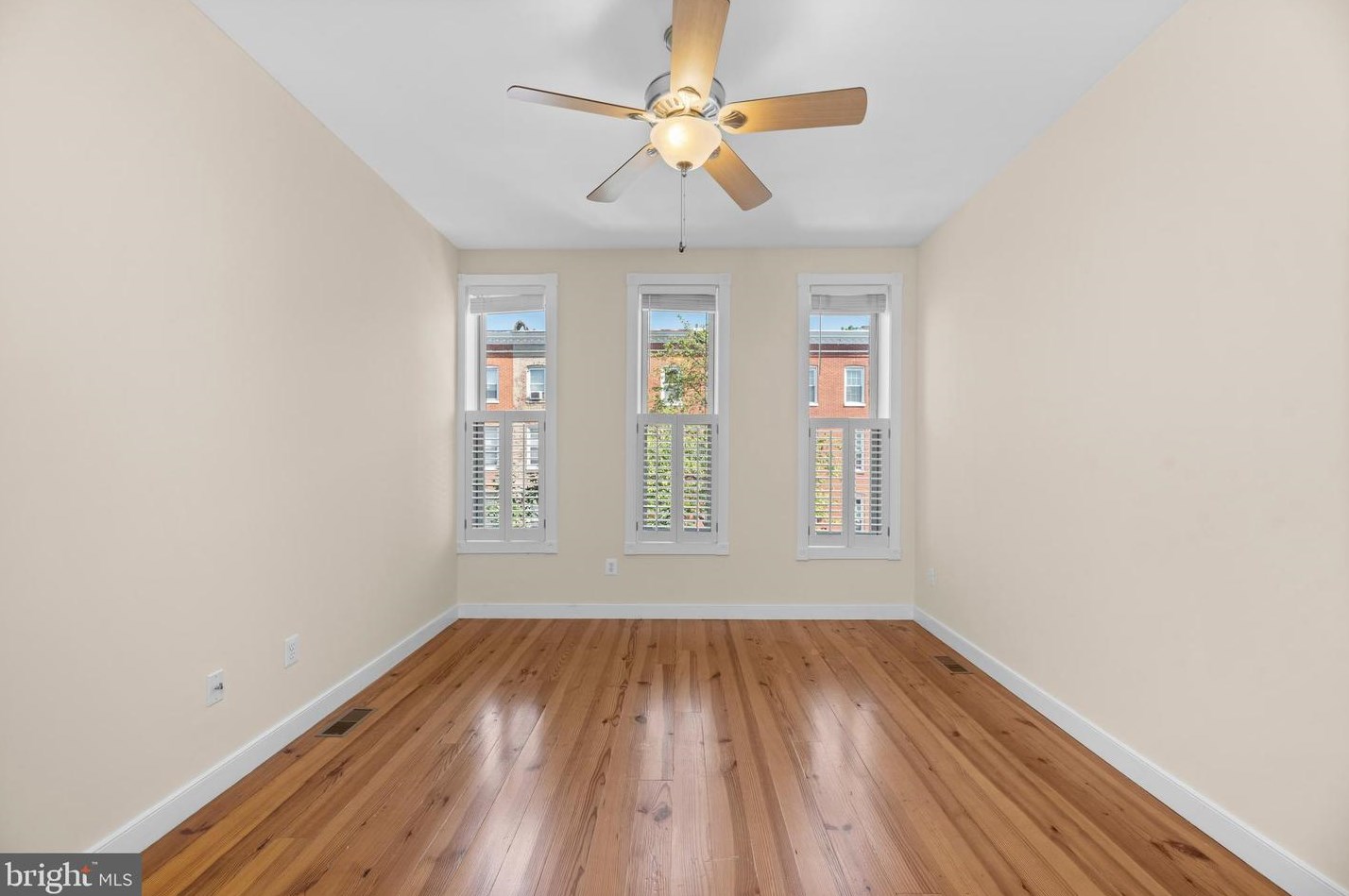 717 Portland St, Baltimore MD  21230-2213 exterior