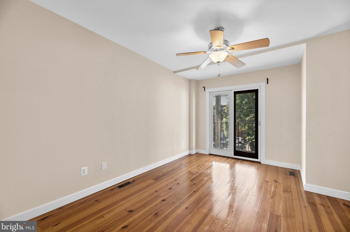 717 Portland St, Baltimore MD  21230-2213 exterior