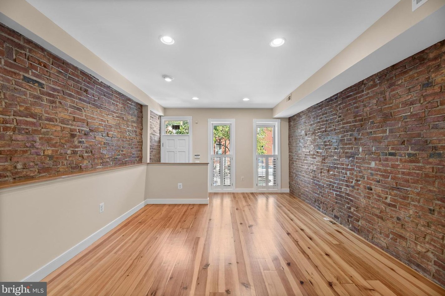 717 Portland St, Baltimore MD  21230-2213 exterior