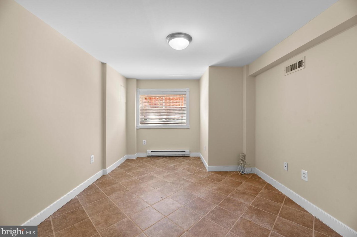 717 Portland St, Baltimore MD  21230-2213 exterior