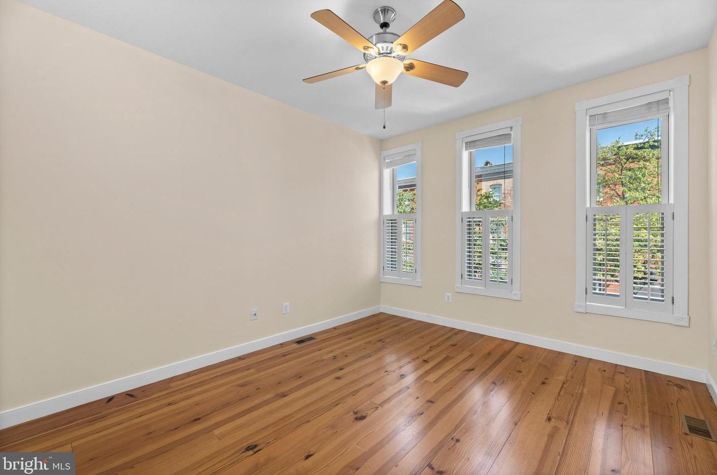 717 Portland St, Baltimore MD  21230-2213 exterior