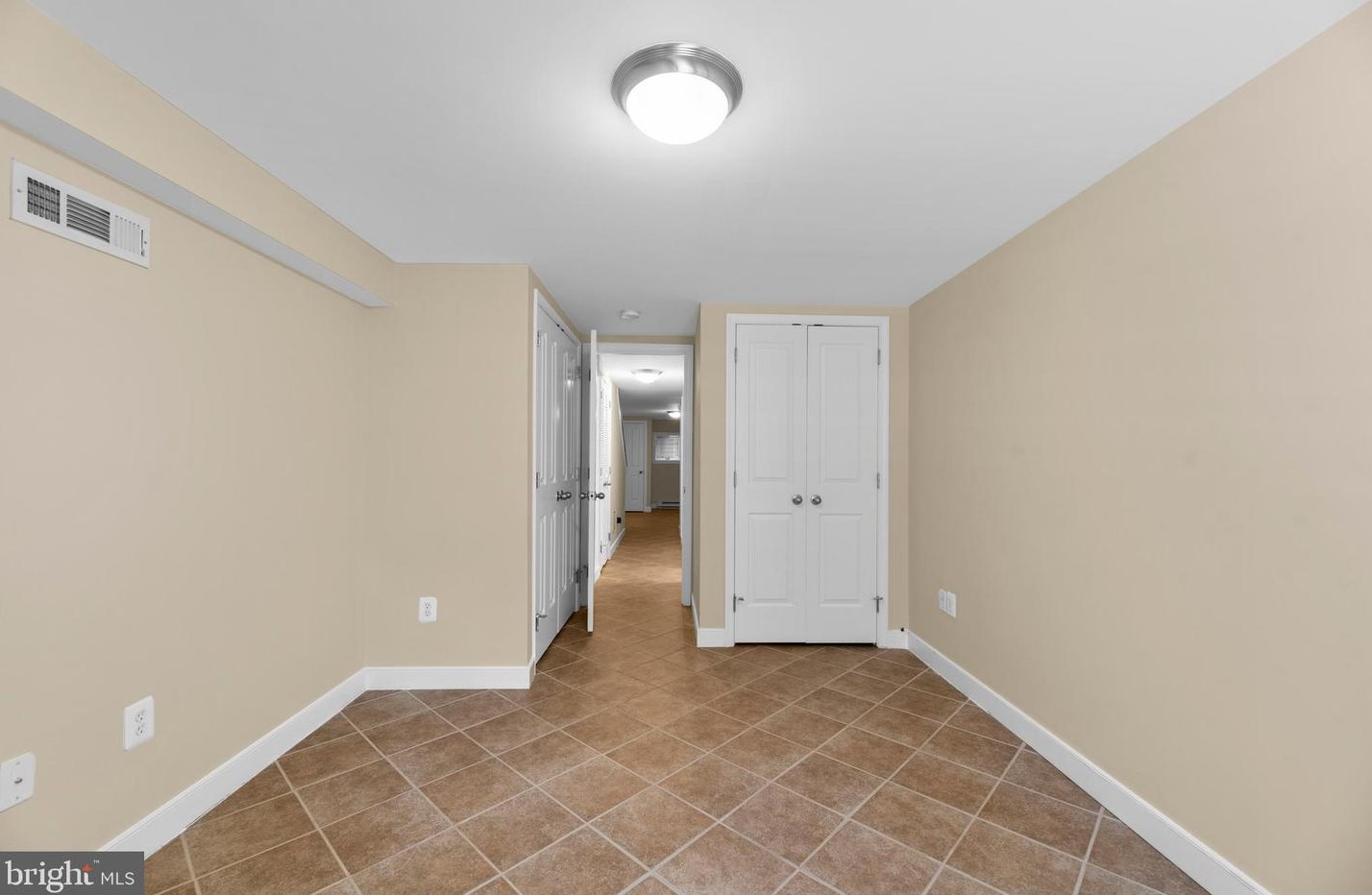 717 Portland St, Baltimore MD  21230-2213 exterior