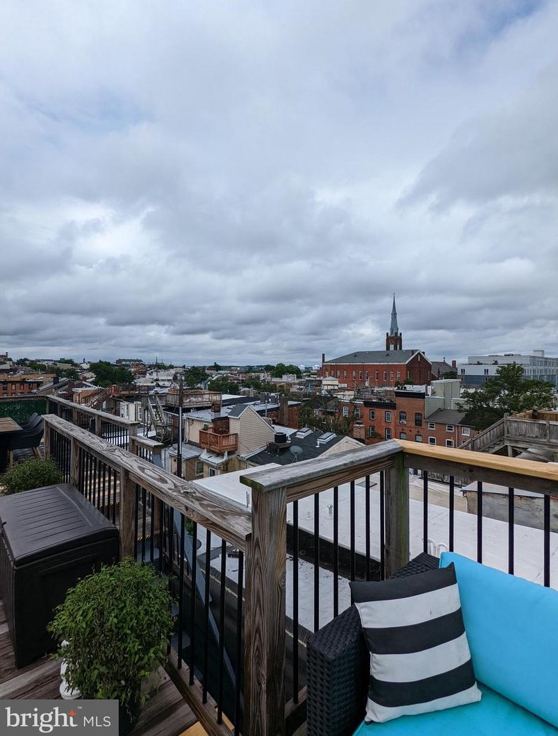 309 Cross St, Baltimore MD  21230-4115 exterior