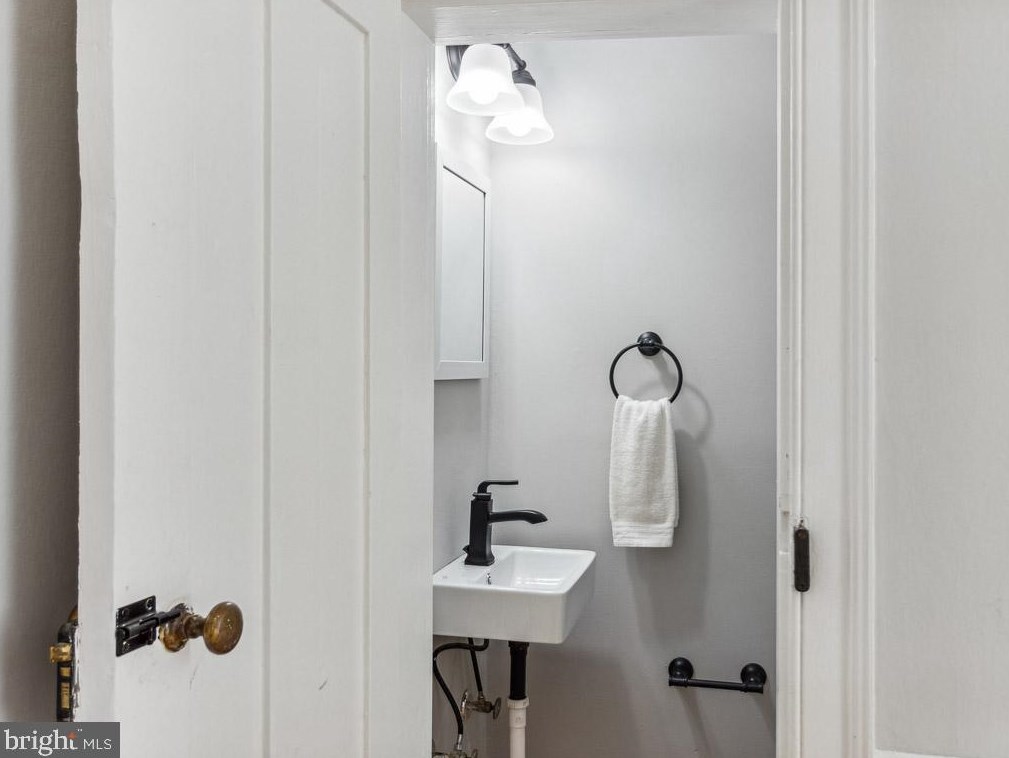 5016 Wetheredsville Rd, Baltimore MD  21207-6644 exterior