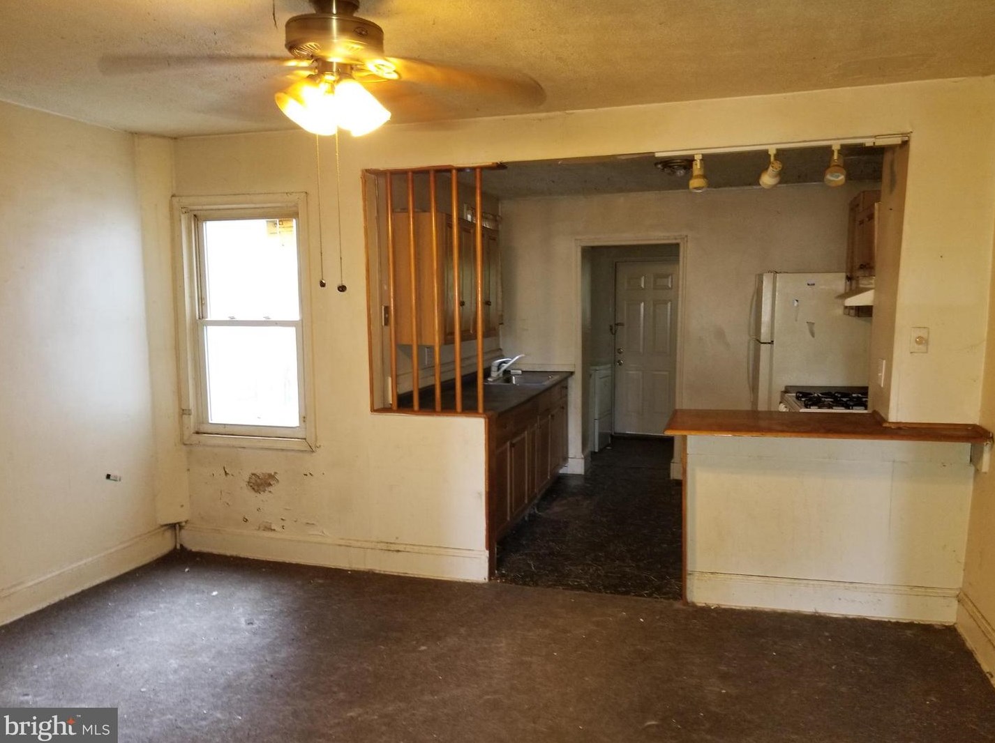 941 Brunswick St, Baltimore MD  21223-3307 exterior