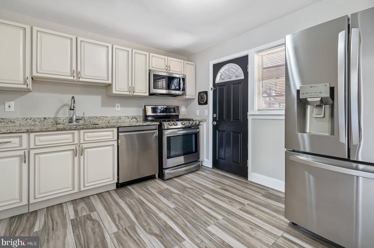 3806 Derby Mnr Dr, Baltimore MD  21215-7631 exterior